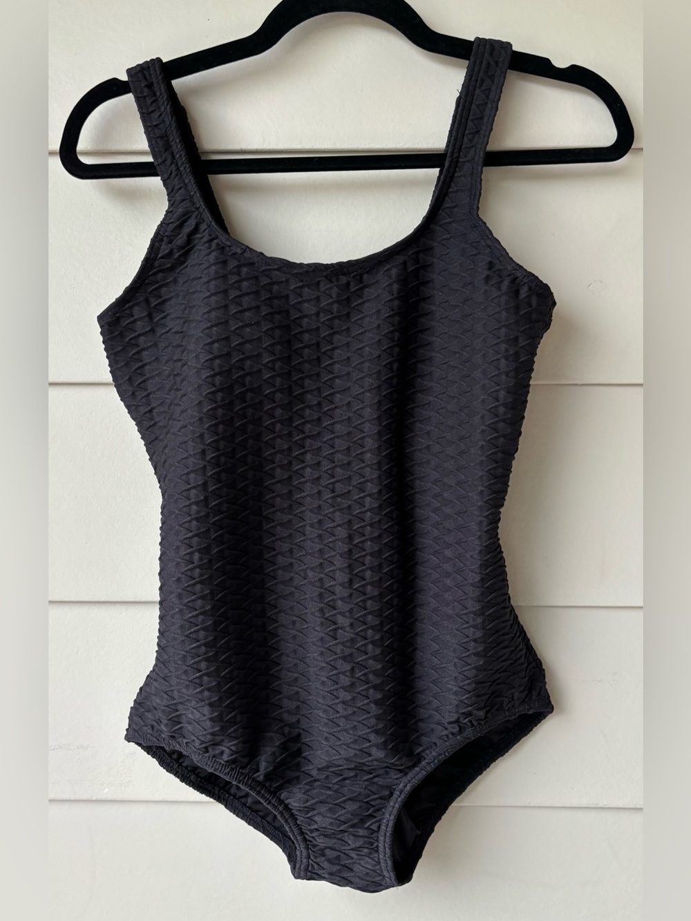 Lands’ End - Size 6 Long- Black Textured One-Piece Swimsuit